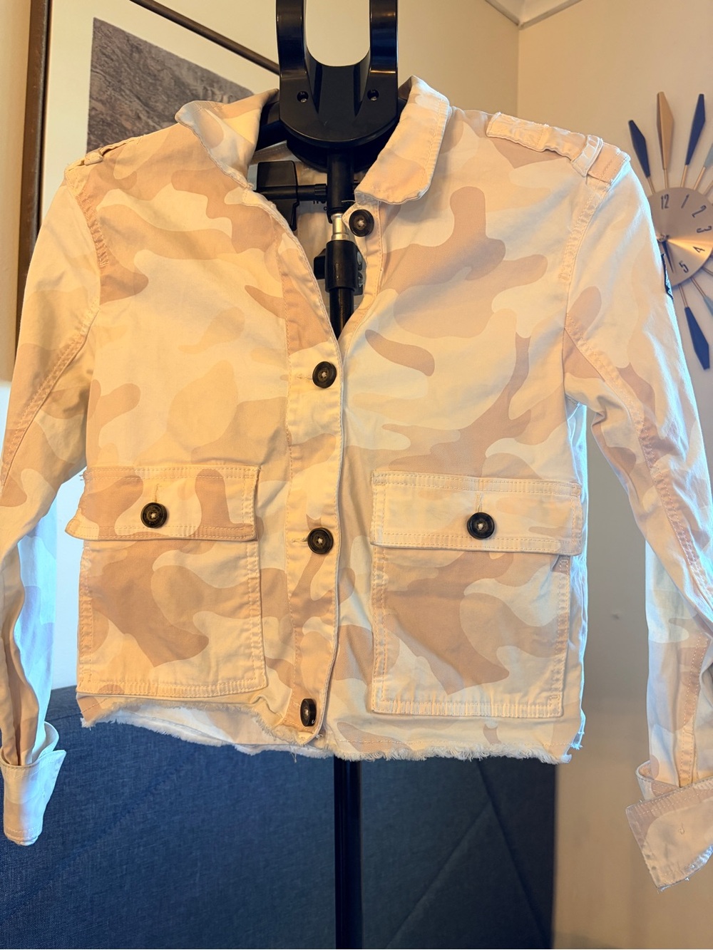 Hollister Beige Camo Cropped Utility Jean Jacket | Size Small
